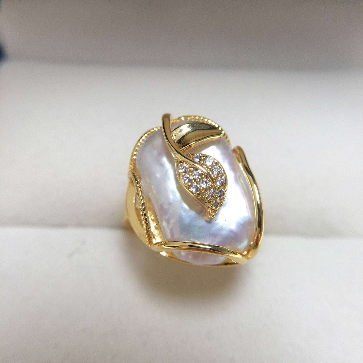 Pearl Luster Adjustable Ring