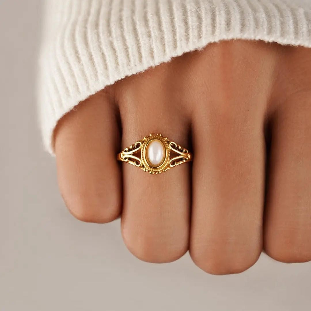 Royal Elegance Pearl Ring